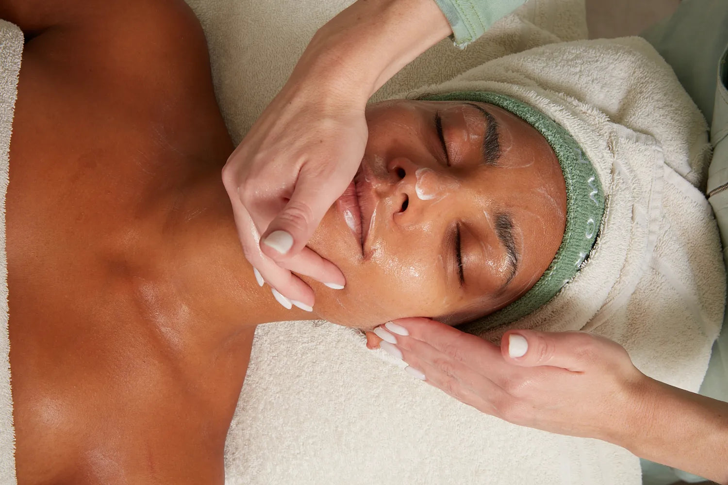 PRO. PEEL ADVANCED FACIAL